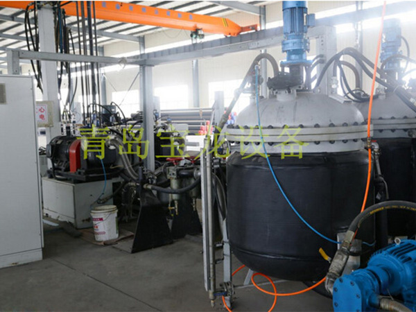 新疆大流量聚氨酯高压发泡机
